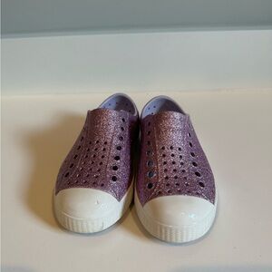 Native brand, child size 10, purple glitter Jefferson bling Sugarlight